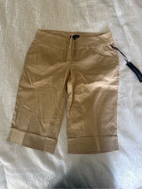 Willi Smith Tan Capri Pants with Cuffed Hem